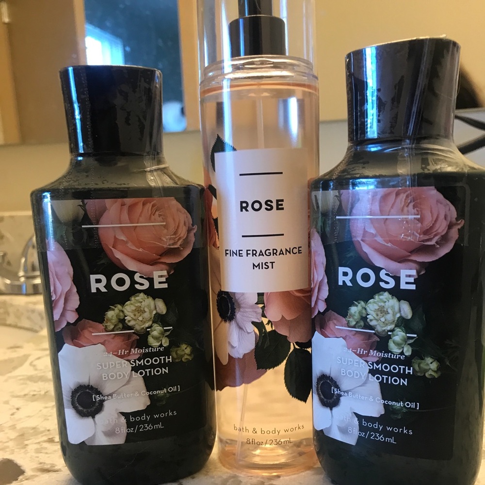 Bath and body works Rose SOLD!!❌‼️‼️